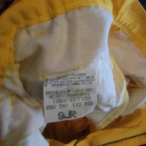 Vintage 80s Duckhead High Rise Mom Pleated Yellow Shorts - Picture 10 of 10